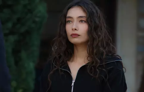 Neslihan Atagül şi Kadir Doğulu vor juca din nou împreună după 9 ani. Tot ce știm despre noul lor serial