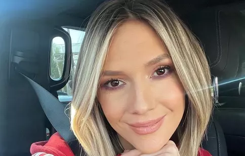 Mesajul plin de emoție scris de Adela Popescu pentru Radu Vâlcan, plecat la filmări în Thailanda. „Mi-e dor de...”