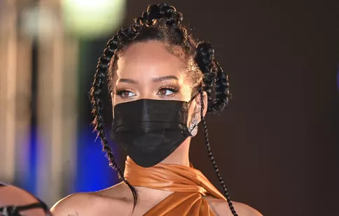 Rihanna, apariție controversată la ceremonia de învestire a primului președinte din Barbados. Ce a uitat să poarte