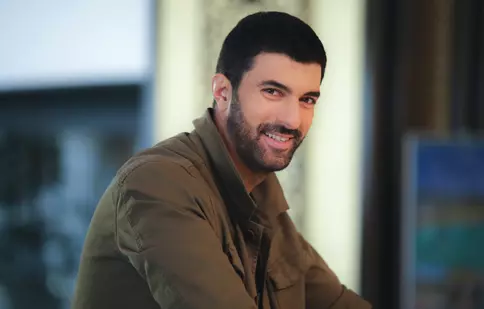 Engin Akyürek s-a iubit cu o colegă din „Fiica ambasadorului”. Ce actrițe celebre i-au mai fost iubite