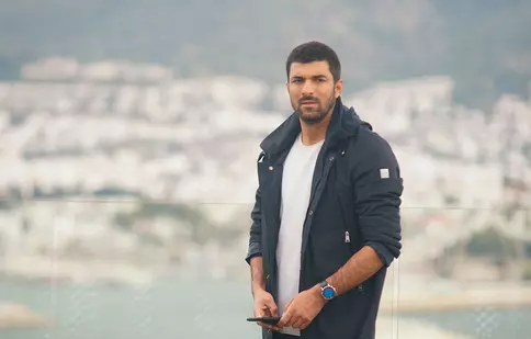 Actorul principal din „Fiica ambasadorului”, mesaj emoționant în contextul războiului dintre Rusia și Ucraina