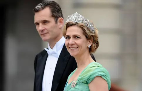 Prințesa Cristina a Spaniei și soțul ei s-au despărțit. Iñaki Urdangarin, surprins în ipostaze tandre cu altă femeie