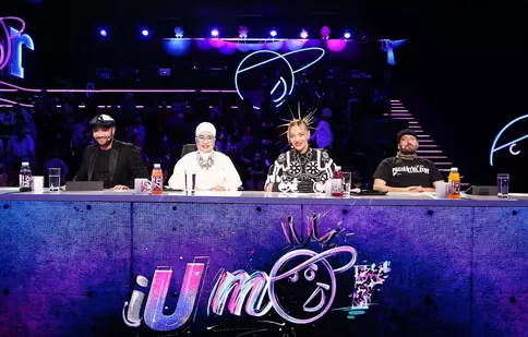 Ce este iRoast, emisiunea derivată din iUmor