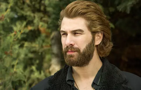 Ce trebuie să știți despre Furkan Palali, Fikret din serialul „Mă numesc Züleyha”