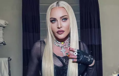 Madonna nu încetează să uimească. În ce ipostază neașteptată s-a fotografiat