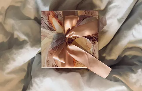 Top 4 idei de cadouri. Femeile dragi din viața ta le vor iubi