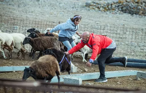 Ce se întâmplă în ediția de azi, 7 martie, a emisiunii „Chefi fără limite”. Ce a pățit Cătălin Scărlătescu