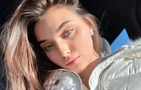 Fotomodelul ucrainean Veronika Didusenko a fugit din țară cu fiul ei. Prin ce a trecut fosta Miss Ucraina