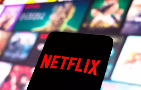 Netflix își suspendă activitatea în Rusia