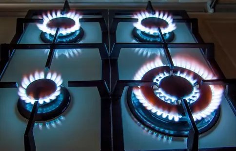 Cum schimbi furnizorul de gaze naturale în 2022 și cum te ajută această modificare?