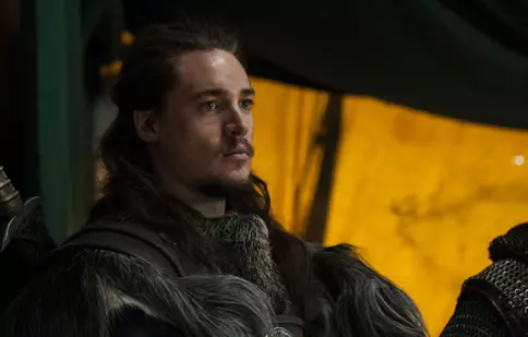 Alexander Dreymon, starul din „The Last Kingdom” de la Netflix, a devenit tătic