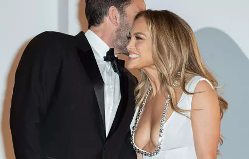 Cum arată cele 6 inele de logodnă primite de Jennifer Lopez