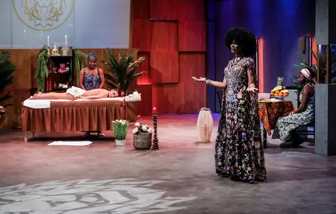 Laurette, apariție de senzație la „Imperiul Leilor” 2022. Un leu o bănuiește de intenții ascunse