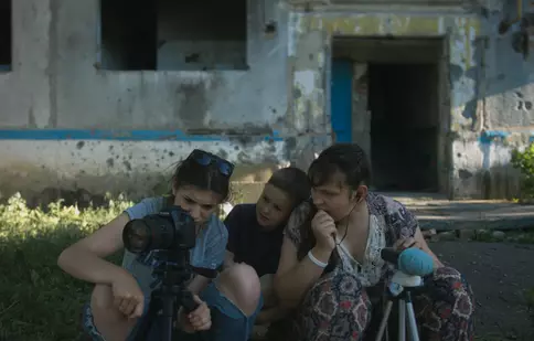 „Pamântul e albastru ca o portocală”, multipremiatul film documentar, în premieră la TVR 1