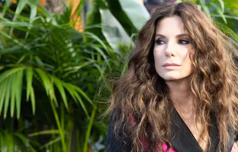 Sandra Bullock a atras toate privirile la premiera „The Lost City”. Cum s-a îmbrăcat actrița de 57 de ani