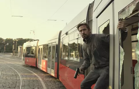 Când se lansează așteptatul și exorbitantul „The Gray Man”. Noul thriller are o distribuție sonoră