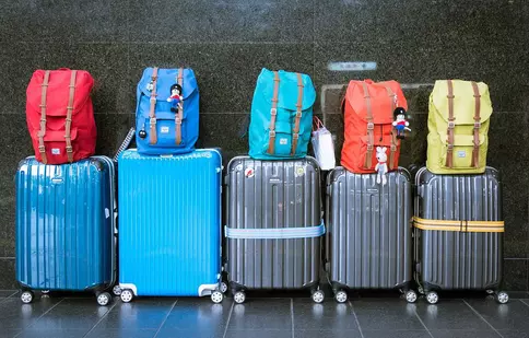 Suplimente alimentare necesare pentru bagajul de vacanță. Sănătate fizică și psihică optimă pe timpul verii