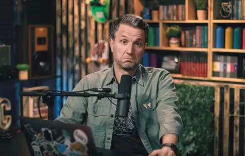 Ce spune Andi Moisescu despre salariul Andreei Esca. „Plătește cu cardul, dar fără să se uite”