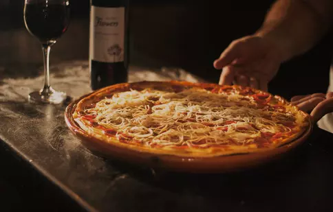 Cum să faci pizza perfectă la tine acasă