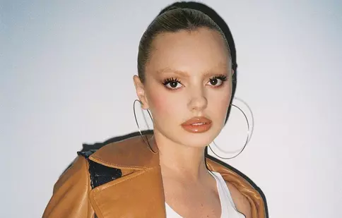 Alexandra Stan a spus în ce investește banii. Ce părere are despre operațiile estetice