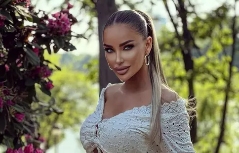 Bianca Drăgușanu a apelat la o nouă intervenție estetică. Cum arată acum și ce vrea să își mai facă