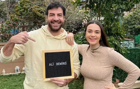 Hande Soral din „Mă numesc Züleyha” a născut! Ea și İsmail Demirci au devenit părinți. Primele imagini cu bebelușul