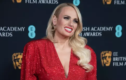 Rebel Wilson a dat cărțile pe față. Cu cine se iubește actrița. „Credeam că sunt în căutarea unui prinț”