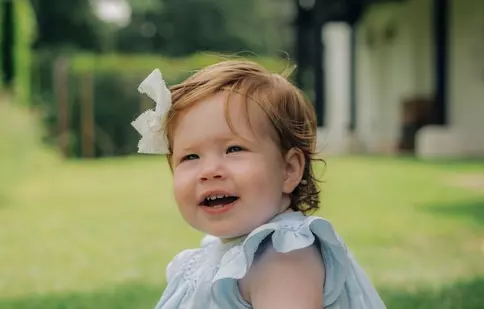 Mezina prințului Harry, Lilibet, a împlinit 2 ani. Nimeni din familia regală nu i-a transmis felicitări