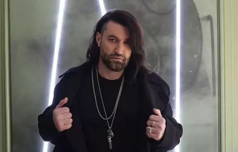 Reacția fanilor după ce Smiley și-a făcut o schimbare radicală de look. Ce a făcut artistul cu părul