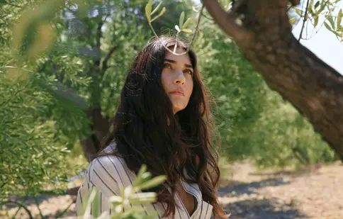 Tuba Büyüküstün, actrița din „Fiica ambasadorului”, joacă într-un serial de succes pe Netflix