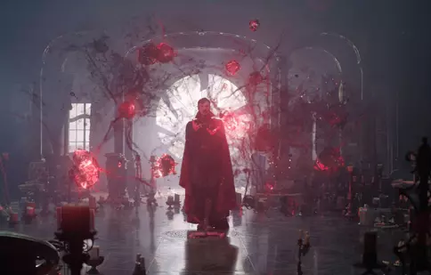 „Doctor Strange în Multiversul Nebuniei” este disponibil pe Disney Plus