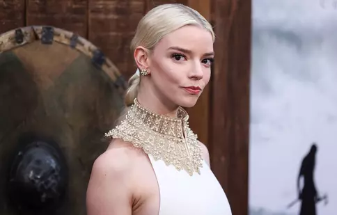 Anya Taylor-Joy s-a căsătorit în mare secret. Cine este soțul actriței din „Gambitul damei”