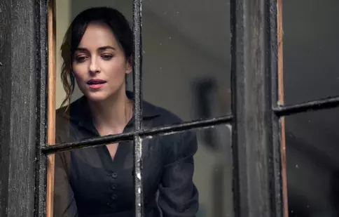 Review „Persuasiune”, Netflix. Cum se mai văd azi iubirile de ieri