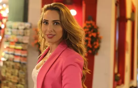 Iulia Vântur, despre zvonul că s-a despărțit de iubitul Salman Khan. „Cu părere de rău, vă spun”