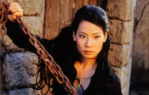 Cum arată Lucy Liu, la 22 de ani de la lansarea „Îngerii lui Charlie”. Are 53 de ani și a descoperit elixirul tinereții