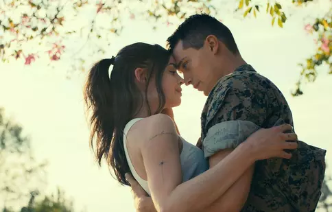 Purple Hearts 2. Ce a spus Nicholas Galitzine, protagonistul filmului, despre o posibilă parte a doua