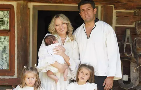 Laura Cosoi, prima imagine cu fața fetiței sale Lara. „De la început, de când era în burtică, am simțit...”