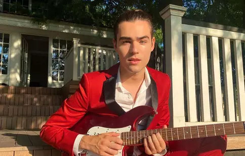 Radu Ștefan Bănică a lansat prima lui melodie. Ce mesaj i-a transmis Andreea Marin