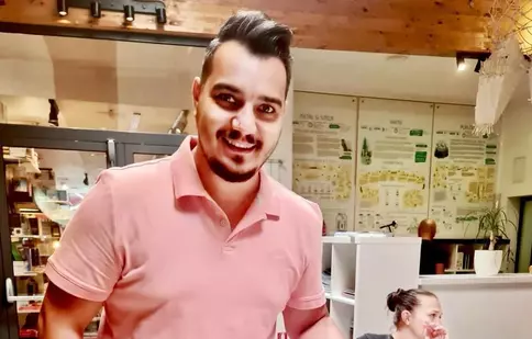 Bursucu, întâlnire surpriză pe holurile televiziunii unde lucrează. „I-am auzit vocea, evident că i-am recunoscut-o!”