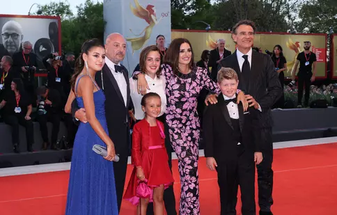 Un celebru regizor a dezvăluit că s-a născut femeie: ”La un moment dat a trebuit să fac o alegere… dacă să trăiesc sau să mor”