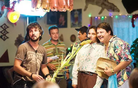 Cum arătau actorii din ”Las Fierbinți”, acum 10 ani, în primul sezon al serialului