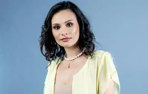 Mara Ciubotaru,  noua arhitectă de la „Visuri la cheie”: „Dacă pe șantier intrăm cu bocancii, în viața familiilor intrăm desculți”. EXCLUSIV