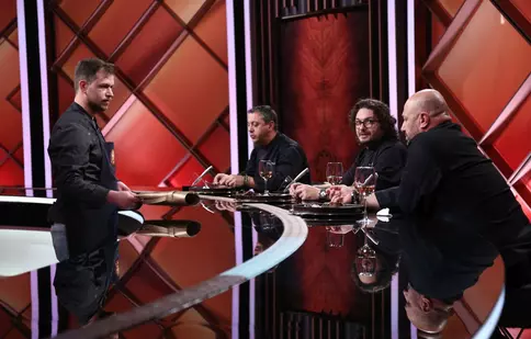Chefi la cuțite, 7 septembrie 2022. Premieră în istoria show-ului. Chefii au oferit cuțitele de aur aceluiași concurent