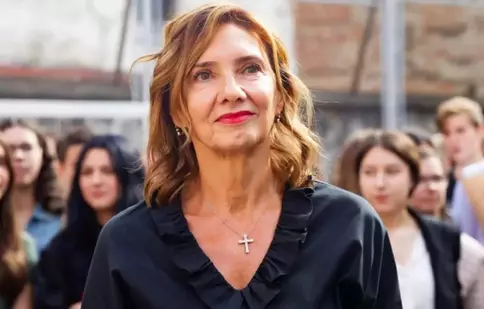 Cum s-a îmbrăcat Carmen Iohannis pentru deschiderea noului an școlar. De ce a atras atenția cu apariția sa