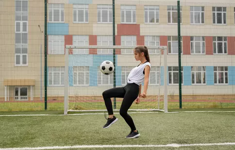 CE MINGE ESTE MAI BUNĂ PENTRU FOTBAL?