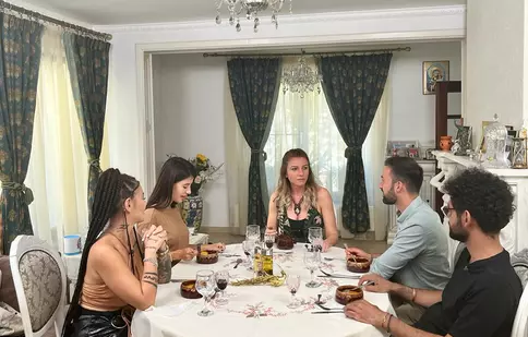 „Mâncare pe care”, 17 – 21 octombrie 2022. Cine sunt noii concurenți. „Jur că am simțit că o să o ardă”