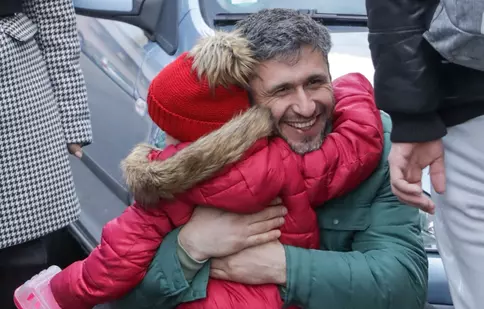 „Visuri la cheie”, 12 octombrie 2022. Povestea unor copii care au rămas în grija bunicii. „Mi-e dor de mami. Nu mai vine deloc din pământ”