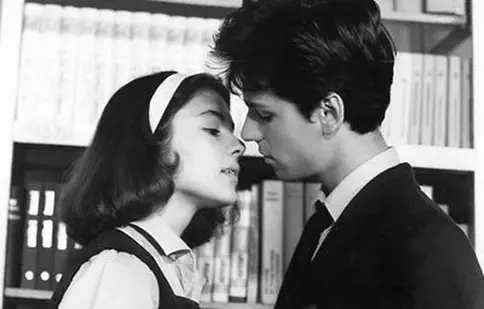 „Liceenii” revine cu o nouă serie, după aproape 40 de ani. Uluitor cine sunt actorii din distribuție