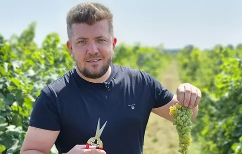 ROventura, 15 octombrie 2022. Periplul continuă prin “țara viei și-a vinului”