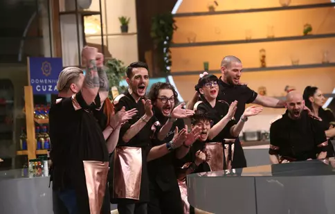 „Chefi la cuțite”, 1 noiembrie 2022. Cei trei Chefi, emoționați de întâlnirea cu jurații speciali ai serii. „Pot spune chiar zeii noștri”